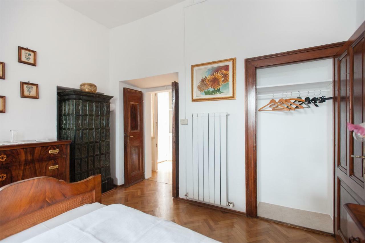 Ferienwohnung Dimora Storica Caproni Arco Exterior foto