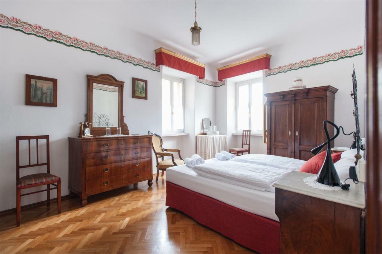 Ferienwohnung Dimora Storica Caproni Arco Exterior foto